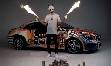 Известный рэпер разрисовал Mercedes