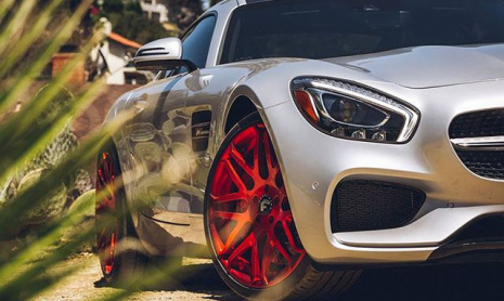 Красные диски - всё, что нужно Mercedes-AMG GT