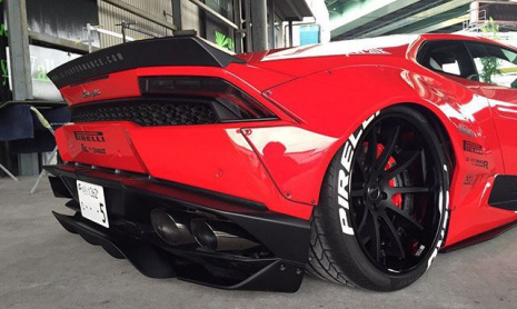 Lamborghini Huracan от Liberty Walk звучит так же хорошо, как выглядит?