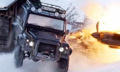 После этой рекламы Джеймса Бонда вы захотите ездить на Land Rover