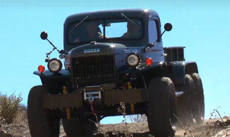 Шестиколесный грузовик с двигателем от Dodge
