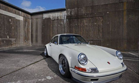 Этот рестомод Porsche 911 заставит вас переосмыслить ваши приоритеты