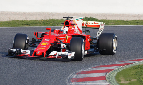 Формула-1: Хамильтон - самый быстрый по результатам тест-дня в Барселоне