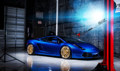 Синий бриллиант Gallardo в роскошной оправе