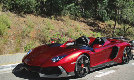 Lamborghini Aventador J был замечен в Марбелье