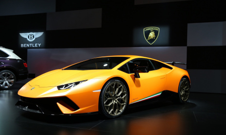 Женева-2017 - Lamborghini Huracan Performante