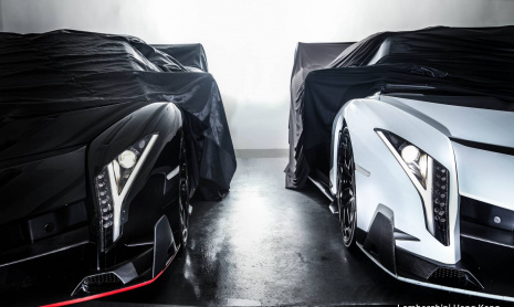 Два новых родстера Lamborghini Veneno доставлены в Гонконг