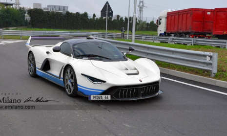 Футуристический Maserati MC13