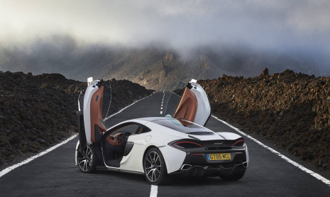 2017 McLaren 570GT был продан с молотка за $480000