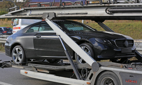 Шпионские снимки 2018 Mercedes-Benz E-Class Coupe без камуфляжа