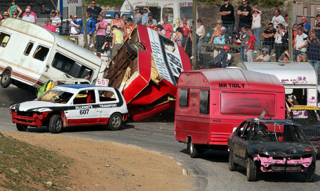 Гонки в домах на колесах - Пять лучших видео