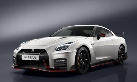 Nissan показал 2017 GT-R NISMO