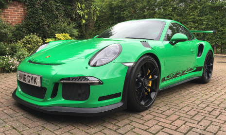 Зеленый Porsche 911 GT3 RS выставлен на продажу за 321000 в Великобритании