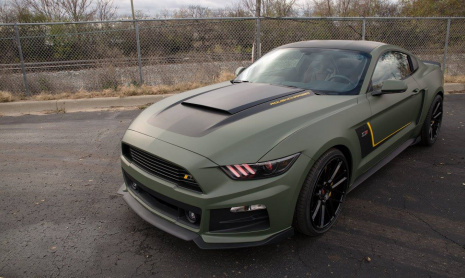 Матовый военно-зеленый Roush Mustang RST EcoBoost