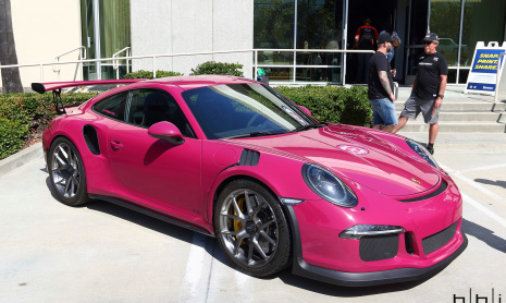 Невероятный рубиновый Porsche 911 GT3 RS от PTS