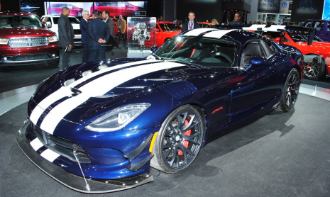 Детройт-2016: Dodge Viper ACR с безумным обвесом