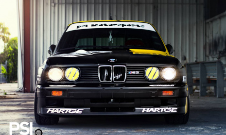 Матовый черный BMW E30 M3 DTM Replica от PSI