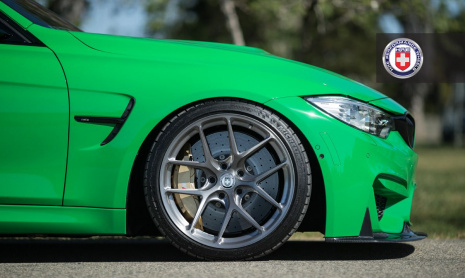 Зеленый зверь BMW M3 на дисках HRE Wheels
