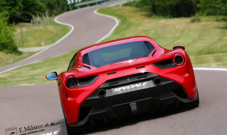 Ferrari представил рендеры 488 Speciale