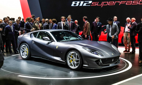 «Атмосферный V12, естественно, будет жить», говорит Ferrari