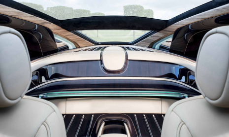 Rolls-Royce представил уникальный Sweptail