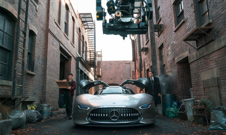 Бэтмен будет управлять Mercedes-Benz Vision GT в ''Лиге правосудия''