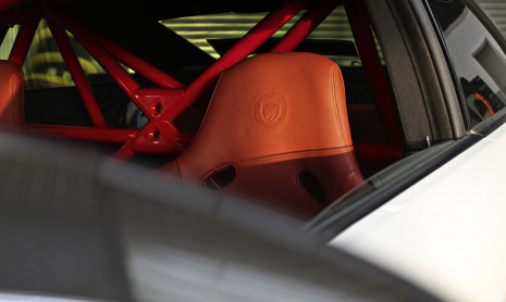 Manhart представил BMW MH4 550