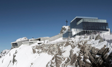 «Агент 007. Элементы» - для любителей Jaguar и Джеймса Бонда