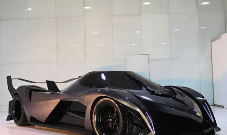 В новом видео 5000 л.с. Devel Sixteen показывает на что способен