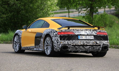 Шпионские снимки новой Audi R8 - потенциальной модели с V6