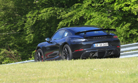 Porsche 718 Cayman GT4 c 4.0-литровым 6 цилиндровым двигателем от GT3