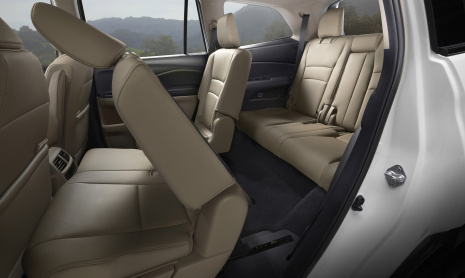 Honda выпустила подробности о 8-местном Pilot 2019 года