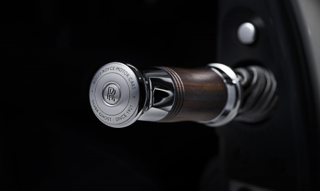 Rolls-Royce представляет коллекцию «Серебряный призрак» - 35 экземпляров