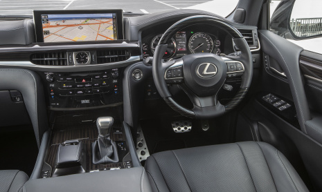 Lexus демонстрирует детали нового внедорожника LX 570 S