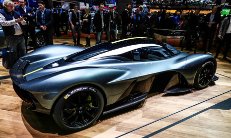 Aston Martin Valkyrie – и потрясающий звук его V12
