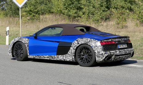 Lamborghini Huracan Spyder и Audi R8 Spyder Facelift - шпионские снимки