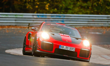 Porsche 911 GT2 RS MR новый король кольца со временем 6:40,3 мин