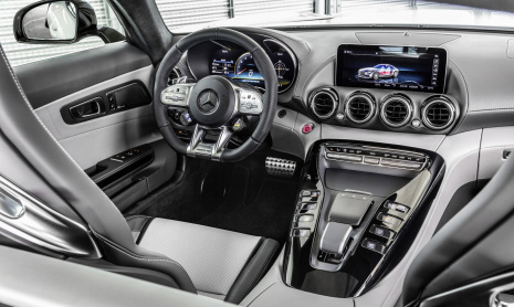 Mercedes представил обновленный AMG GT в Лос-Анджелесе