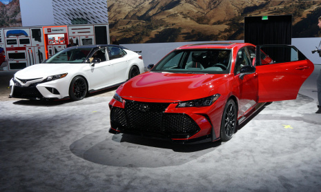 Toyota Camry и Avalon TRD показали в Лос-Анджелесе новый спортивный стиль