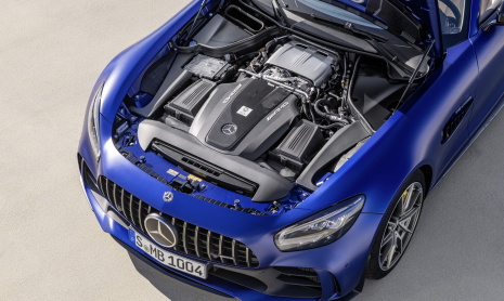 AMG представляет новый трековый GT-R Roadaster