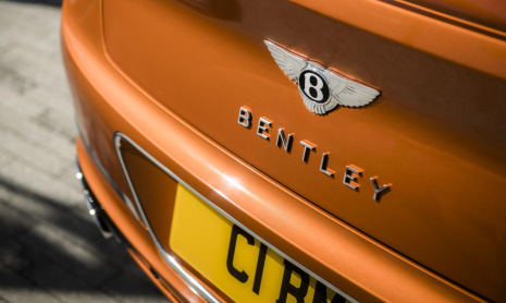 Представлены модели Bentley Continental GT и GTC V8