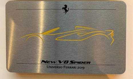 Ferrari 812 Spider и F8 Spider показаны в частном порядке в Маранелло