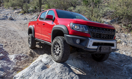 Chevrolet Colorado Bison назван внедорожником года!