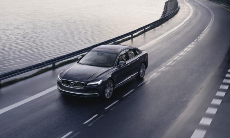 Новые Volvo Cars будут поставляться с технологиями Speed Limit и Care Key