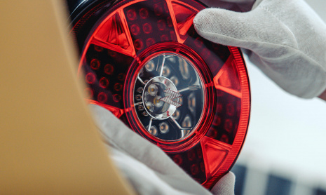 Поприветствуйте первых близнецов Aston Martin Vantage V12 Zagato Heritage