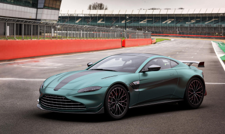 Это самый старый из существующих Aston Martin