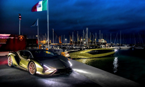 Доставлена первая роскошная яхта Lamborghini