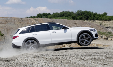 Mercedes-Benz прекращает выпуск универсалов из-за низкого спроса