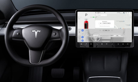 19-летний хакер подключился к 25 Tesla