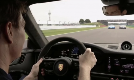 Porsche приносит скорость в Top Gun Maverick